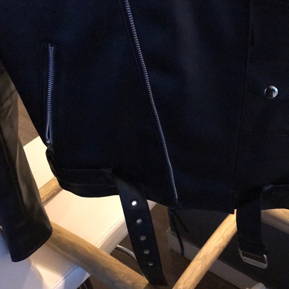 Leather Jacket - Picture 4 of 4